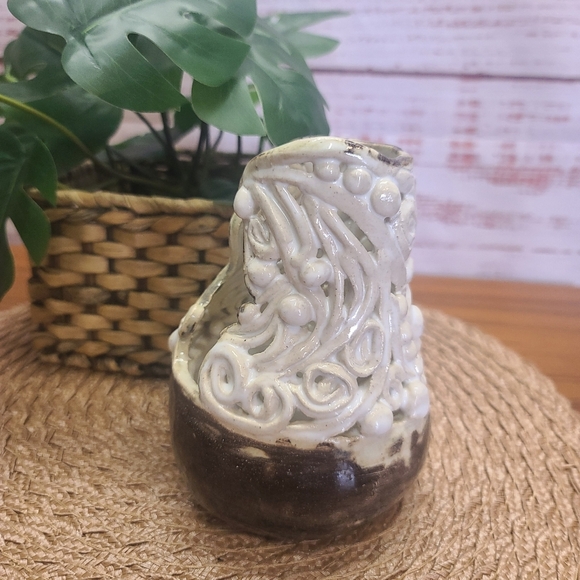 Art Pottery Vase - Picture 5 of 7